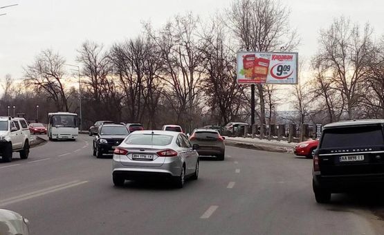 Фото рекламної площини за адресою ул.Р.Окипной,6/на Русановку,мост Патона (А) призма