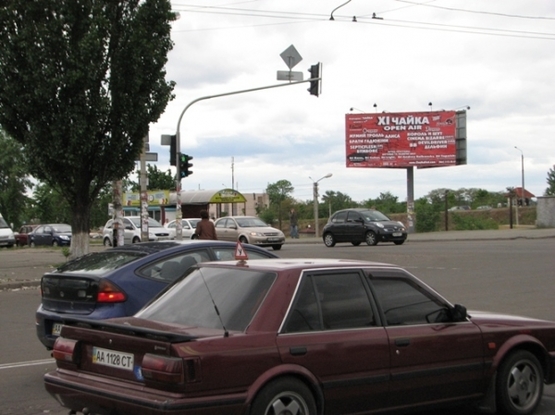 Фото рекламної площини за адресою ул. Бальзака / ул. Драйзера („Сільпо”)