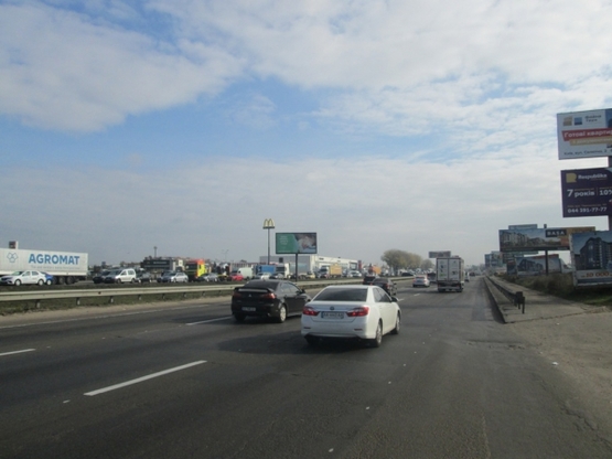 Фото рекламної площини за адресою ул. Б.Окружная - автоцентр "VOLVO"/ NOVUS / МакДональдз - напр. на Одеську пл.