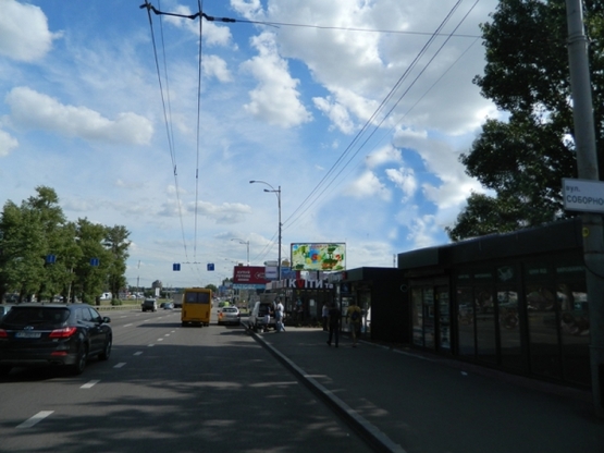 Фото рекламної площини за адресою ул. Б.Окружная- возле м-нов "Билла"-"Альцест"