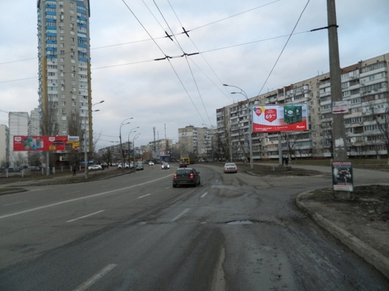 Фото рекламной плоскости по адресу просп. Героев Сталинграда, 42 (магазин "Сильпо")