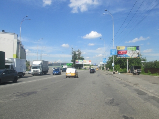 Фото рекламной плоскости по адресу ул.Стеценко-напротив маг. NOVUS/Ашан/Эпицентр/ТРЦ LAVINA