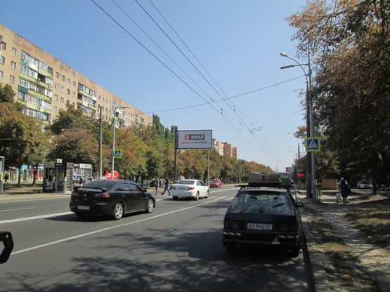 Фото рекламної площини за адресою Героев Сталинграда просп., 183, (маркет "АТБ", "Watsons", гостиница "Меркурий", Обласная больница №22, бильярдный клуб "King"), в направл. просп. Косиора