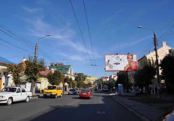 Фото рекламной плоскости по адресу вул.Червоноармійська 35 ( Центр)