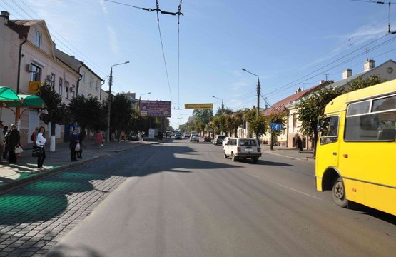 Фото рекламной плоскости по адресу вул.Червоноармійська 35 ( Центр)