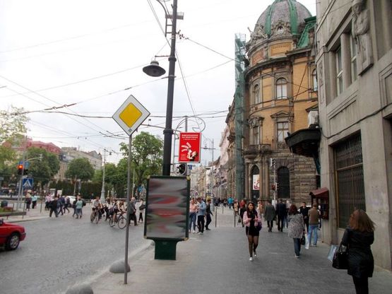 Фото рекламной плоскости по адресу пр. пр.Свободи