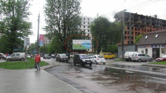 Фото рекламной плоскости по адресу Гетьмана Мазепи, 2 , ТРЦ СПАРТАК