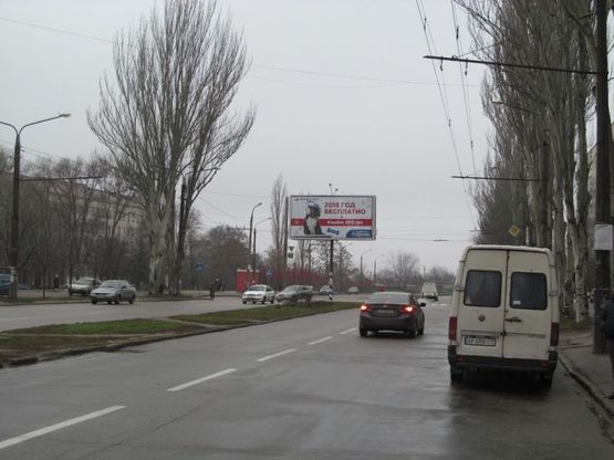 Фото рекламной плоскости по адресу Чумаченко-Комарова