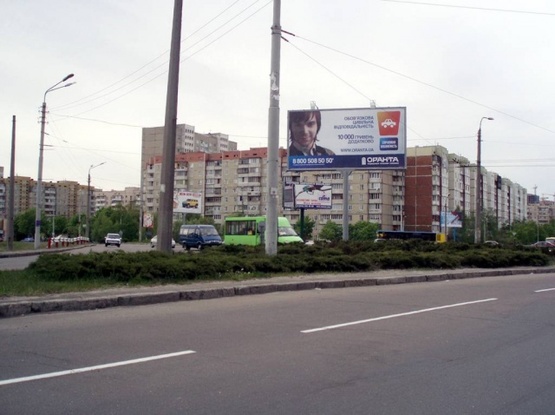 Фото рекламної площини за адресою Маяковского/Сабурова, треугольник №3