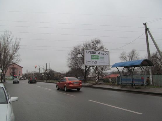 Фото рекламної площини за адресою Чаривная -  8 Марта