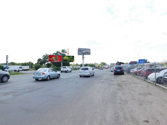 Фото рекламной плоскости по адресу Кольцевая дорога, на светофоре, рядом Гостиница, от МЕТRО к Жулян, правый