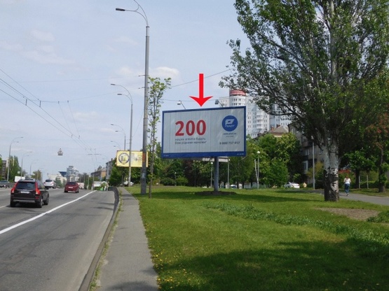 Фото рекламной плоскости по адресу Дружбы Народов б-р 12, в центр