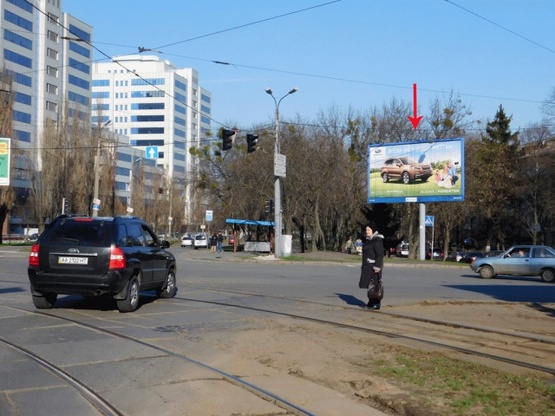 Фото рекламної площини за адресою Лепсе Ивана б-р, возле ул.Василенко, к ул.Гарматной, в центр