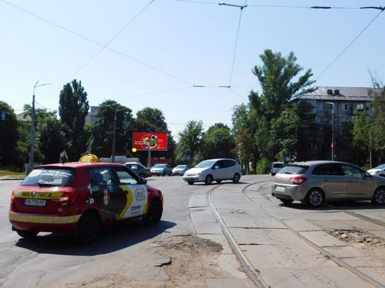Фото рекламной плоскости по адресу Вацлава Гавела ул. / ул. Н. Василенко
