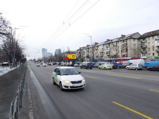 Фото рекламной плоскости по адресу Соборности пр-т (Воссоединения) 8/2 (напротив)