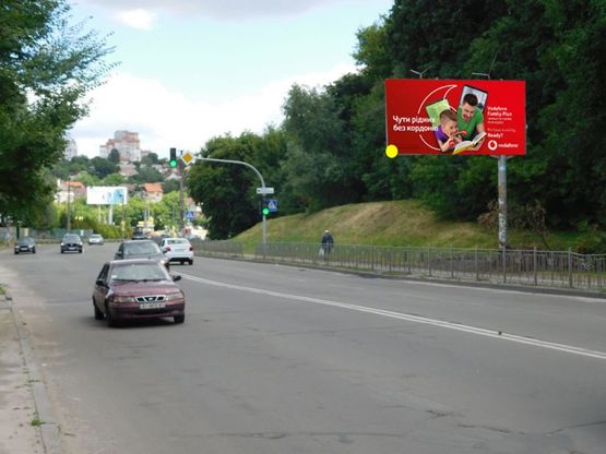 Фото рекламної площини за адресою Кайсарова ул. / Каменщиков ул. в центр