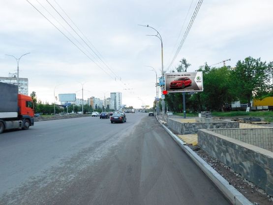 Фото рекламної площини за адресою Заболотного академика ул. 3 напротив