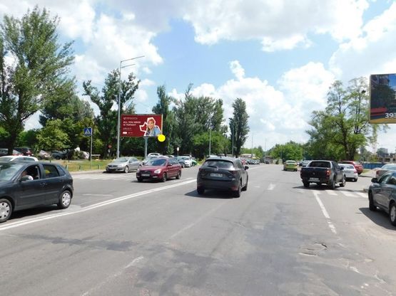 Фото рекламной плоскости по адресу Сверстюка Евгения ул. 23