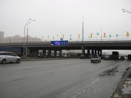 Фото рекламной плоскости по адресу Бажана пр-т. / Днепровская набережная, ст. м. "Осокорки", из центра