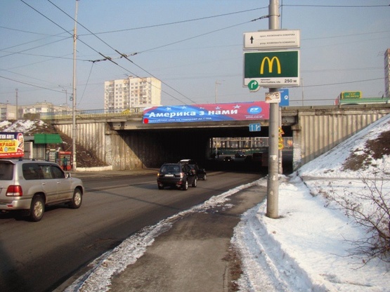 Фото рекламної площини за адресою Курбаса Леся пр-т, Кольцевая дорога, в центр