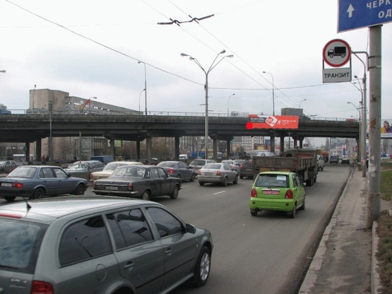 Фото рекламной плоскости по адресу Бандеры Степана пр-т., Богатырская ул.  от Московского моста