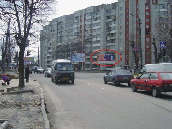Фото рекламной плоскости по адресу Виговського - вул. Патона №1