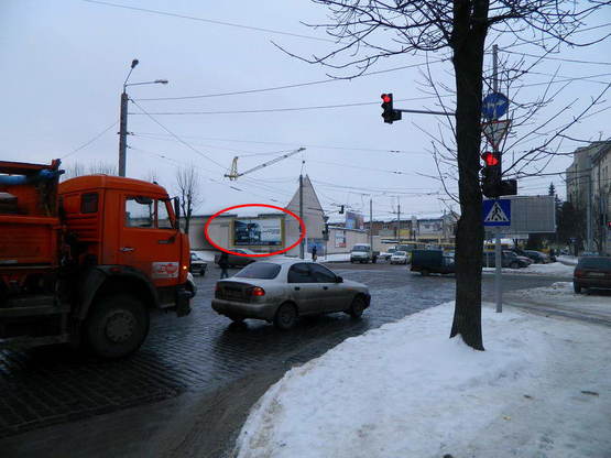 Фото рекламной плоскости по адресу Городоцька,128 К 5 - Кульпарківська  - Боберського