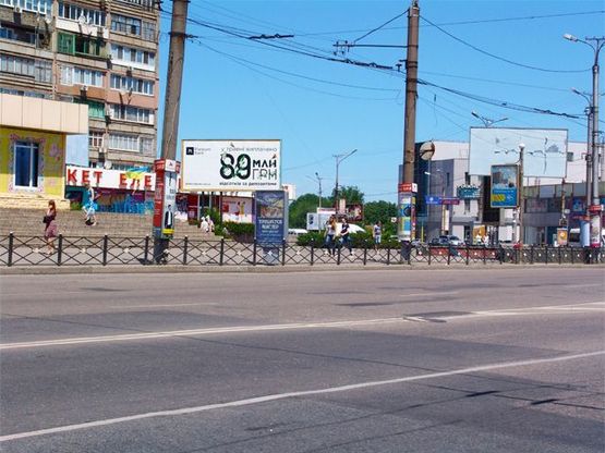 Фото рекламної площини за адресою Мира пр.,37А, 95 квартал ("Фокстрот")