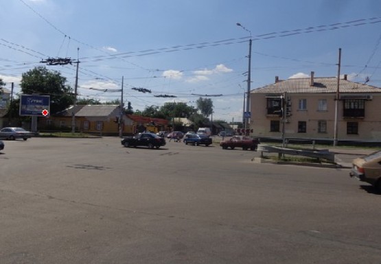 Фото рекламной плоскости по адресу 1 Мая ул. - 77-ой гвардейской дивизии ул.