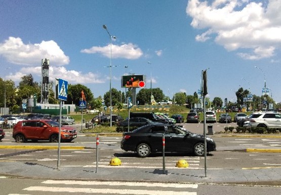 Фото рекламної площини за адресою Аэропорт "Киев", Медовая ул., 2