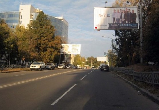 Фото рекламної площини за адресою Новгородская ул., 4