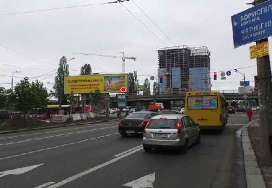 Фото рекламної площини за адресою Победы пр., 9