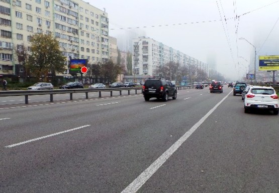 Фото рекламной плоскости по адресу Победы пр., 22 (в сторону Победы пл.) (BackLit)