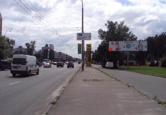 Фото рекламної площини за адресою Глушкова Академика пр., ипподром