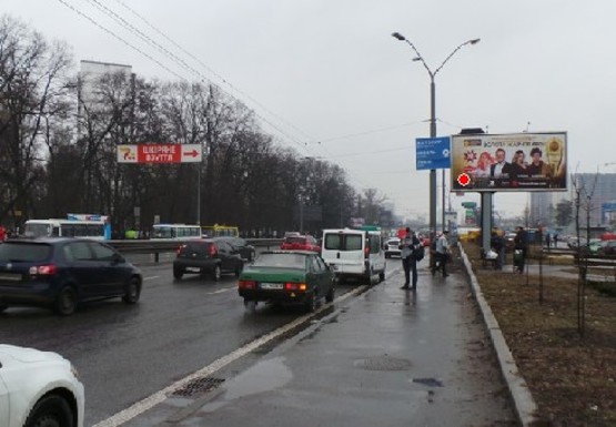 Фото рекламної площини за адресою Глушкова Академика пр., 31а