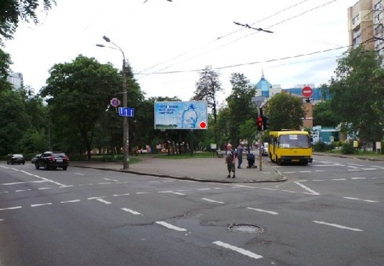 Фото рекламной плоскости по адресу Герцена ул. - Древлянская ул. (бывш. Якира ул.)