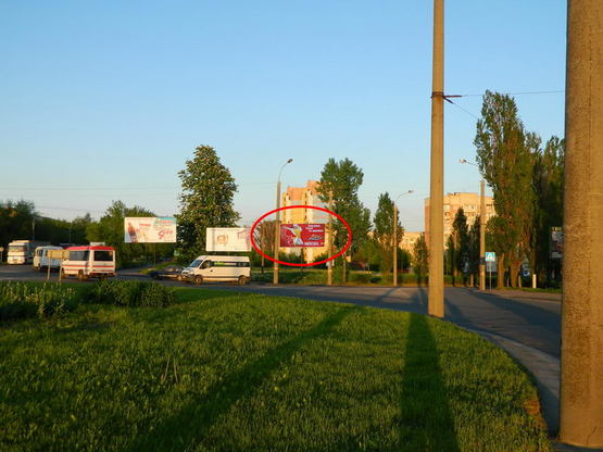 Фото рекламної площини за адресою Соборна  -  Млинівська