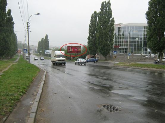 Фото рекламной плоскости по адресу Шухевича ст. А
