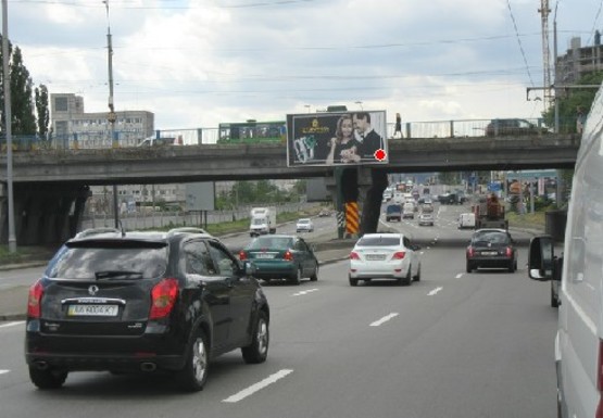 Фото рекламной плоскости по адресу Броварской пр. - Строителей ул.