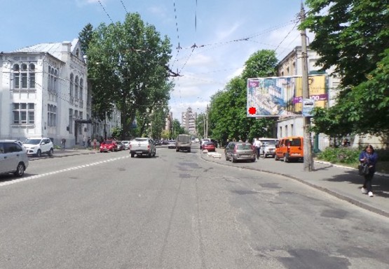 Фото рекламної площини за адресою Мельникова ул., 24 - Древлянская ул. (бывш. Якира ул.)