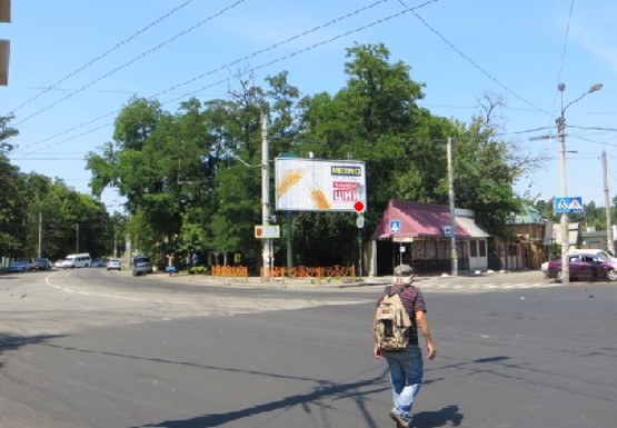 Фото рекламной плоскости по адресу Шевченко пл. - Сошенко ул.