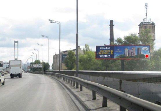 Фото рекламной плоскости по адресу Промышленная ул., к Южному мосту, из центра