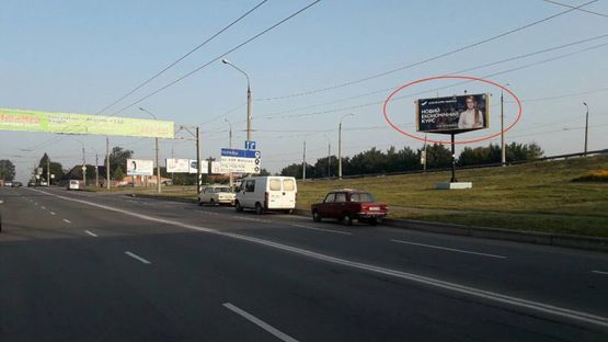 Фото рекламної площини за адресою Толстого (розв'язка) сторона А