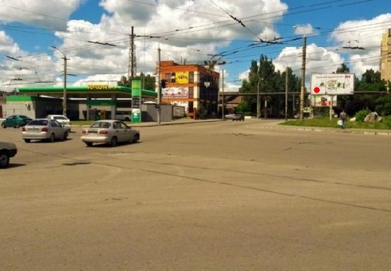 Фото рекламной плоскости по адресу Янтарная ул. - Калиновая ул.