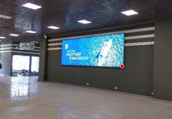 Фото рекламної площини за адресою Зал регистрации пассажиров,1 этаж (Терминал А)