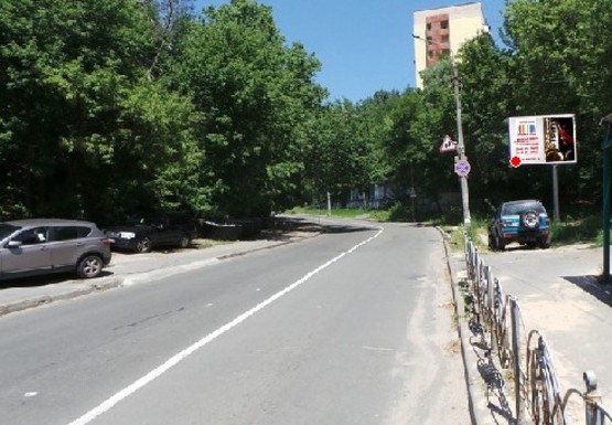 Фото рекламної площини за адресою Лукьяновская ул., 17 (напротив) (BackLit)