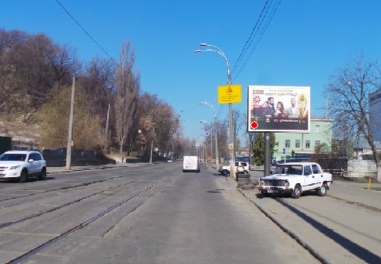 Фото рекламной плоскости по адресу Кириловская ул., 86 (Фрунзе ул.) - Нахимова ул. (BackLit)