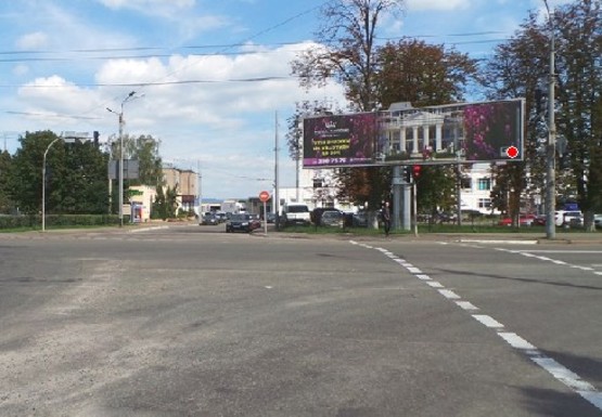 Фото рекламной плоскости по адресу Аэропорт "Жуляны", Воздухофлотский пр-т (правая)