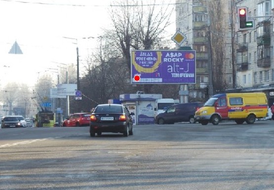 Фото рекламной плоскости по адресу Дорогожицкая ул., 17