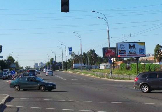 Фото рекламної площини за адресою Перова б-р. - Алишера Навои пр.
